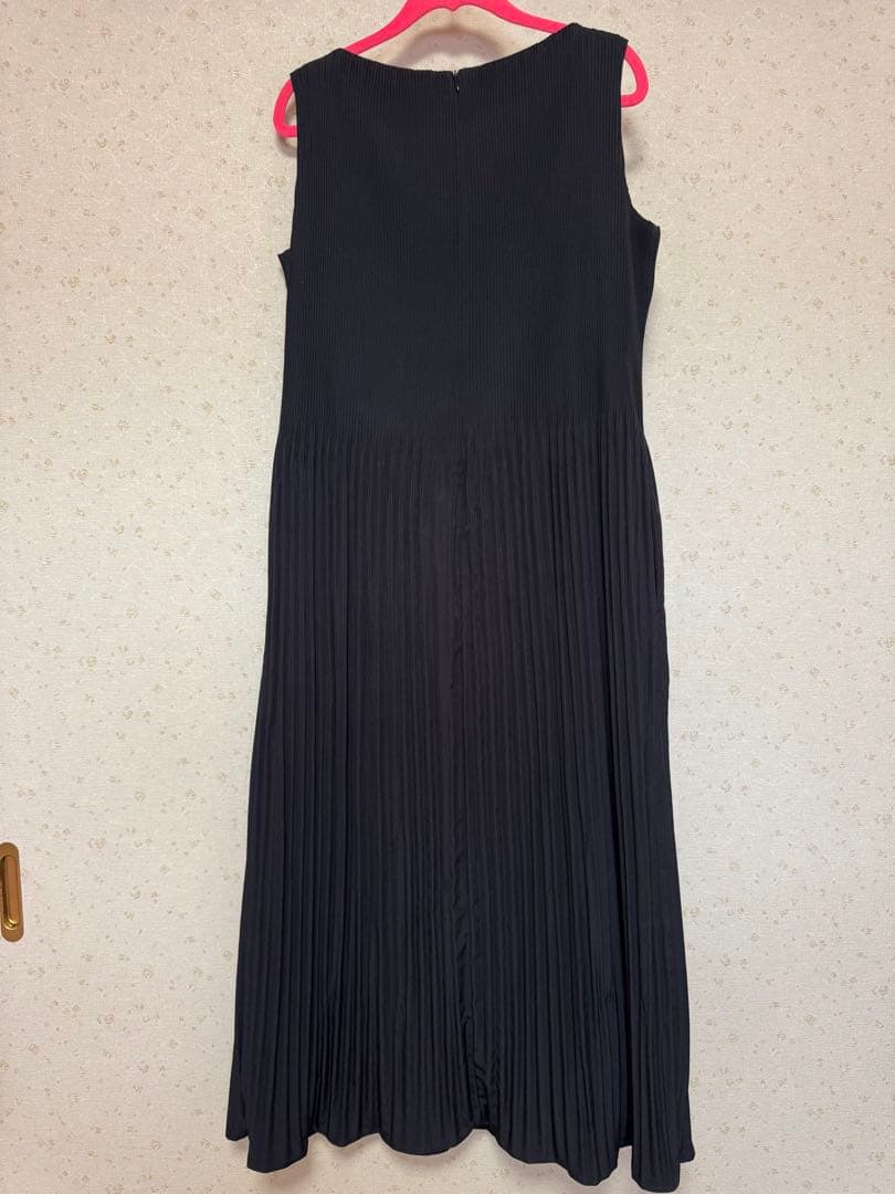 【美品】セオリーリュクス　ノースリーブ　プリーツロングワンピース