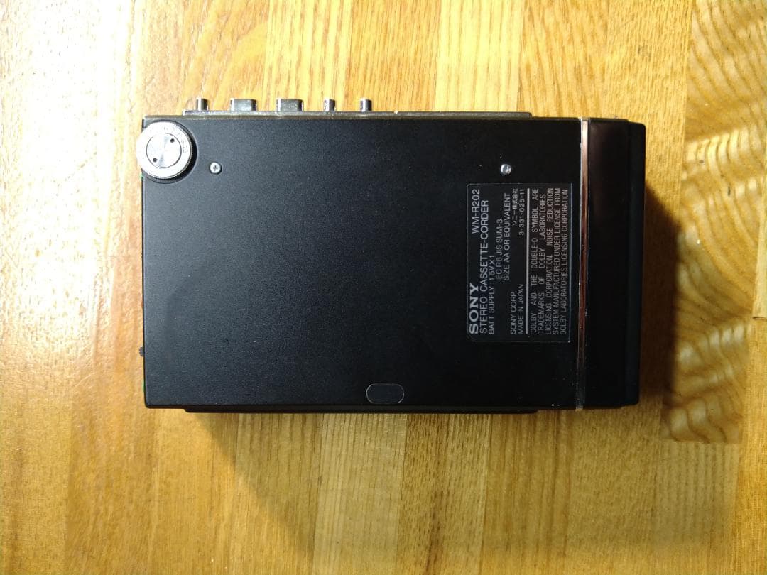 ジャンク　SONY ウオークマン　WM-R202