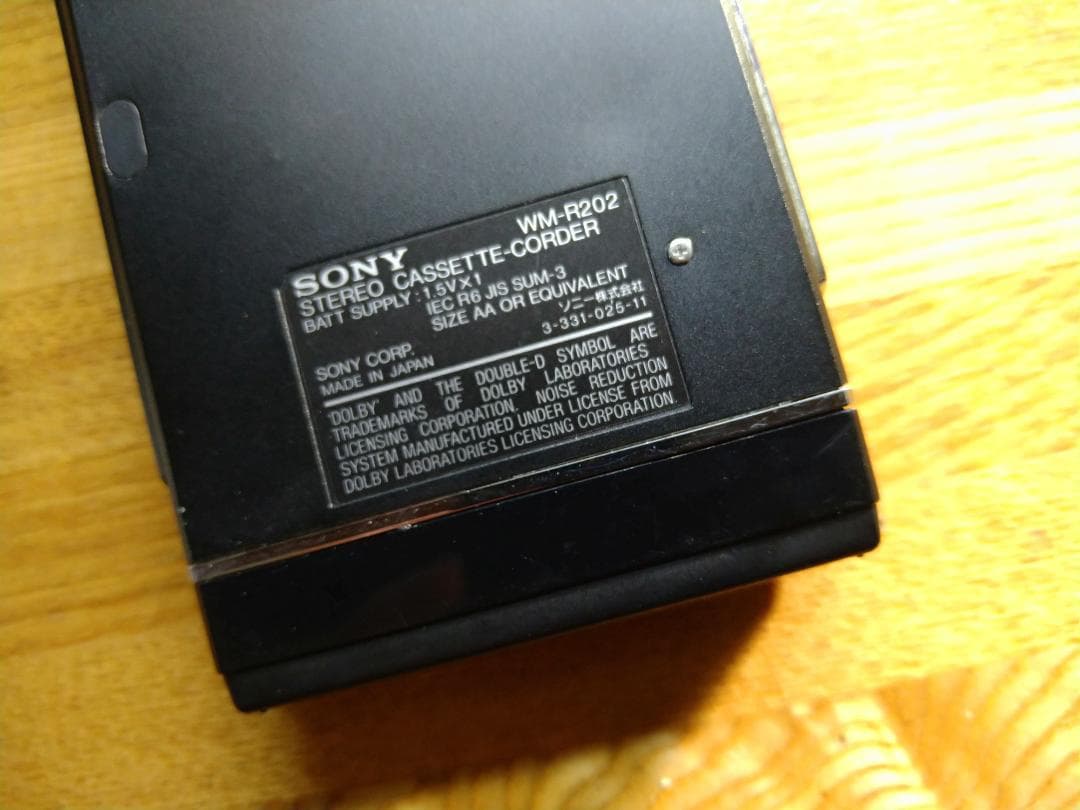 ジャンク　SONY ウオークマン　WM-R202