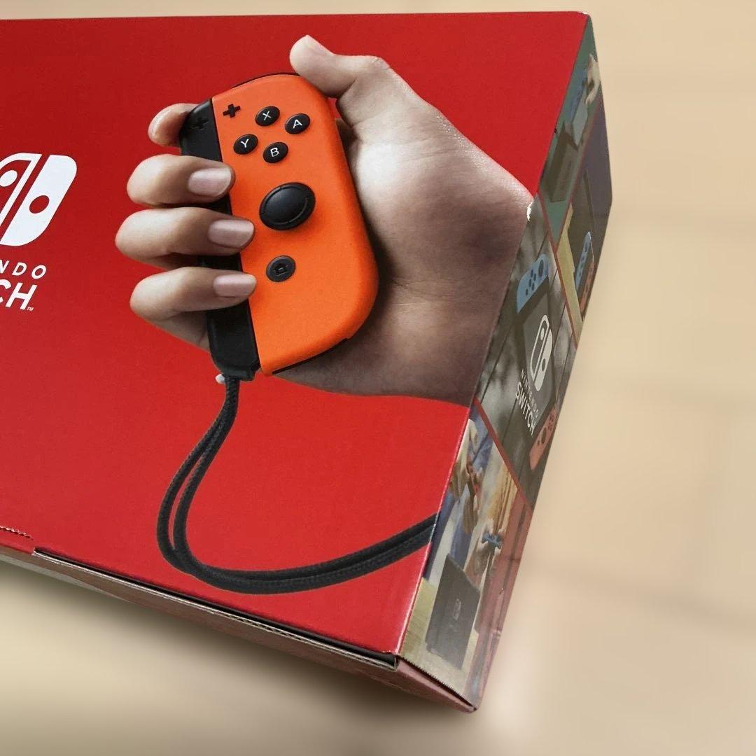 Nintendo Switch 本体　周辺アクセサリ +充電スタンド、収納ケース