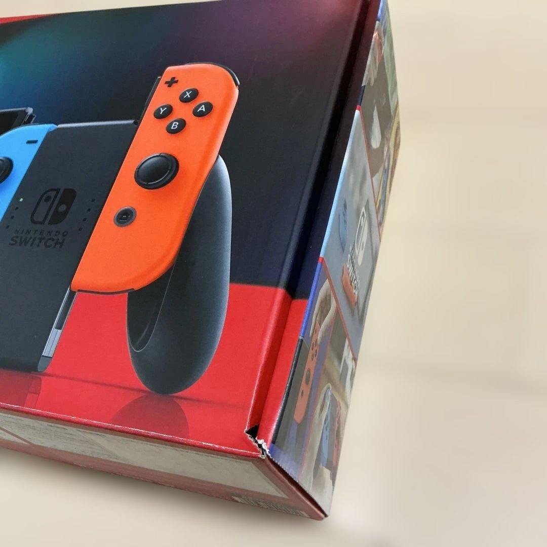 Nintendo Switch 本体　周辺アクセサリ +充電スタンド、収納ケース