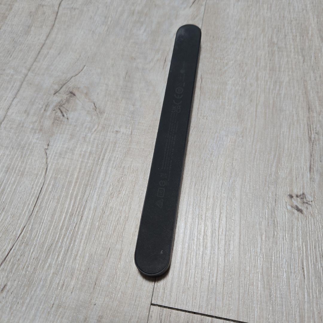 Microsoft Surface Slim Pen 2 および充電器
