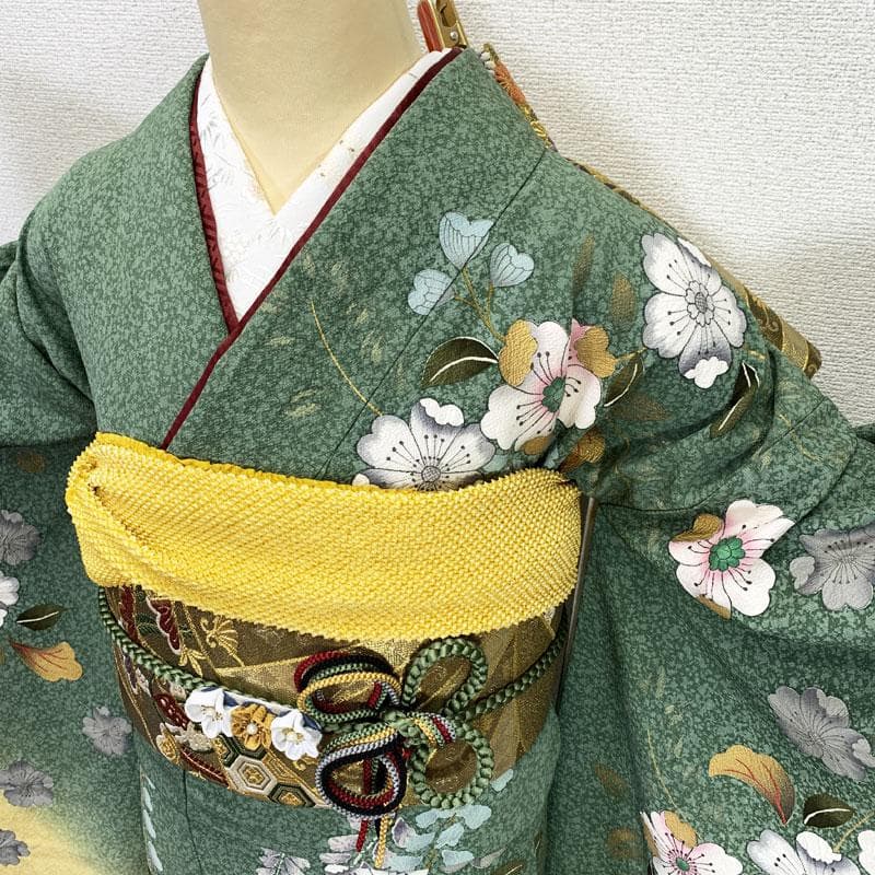 512z6☆振袖 高身長な方にも 辻が花絞り染 金彩 古典柄☆美品 成人式結婚式