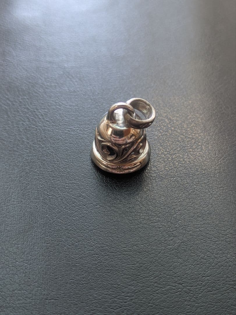 SAAD サード　新品　ベル　　925 ネックレストップ