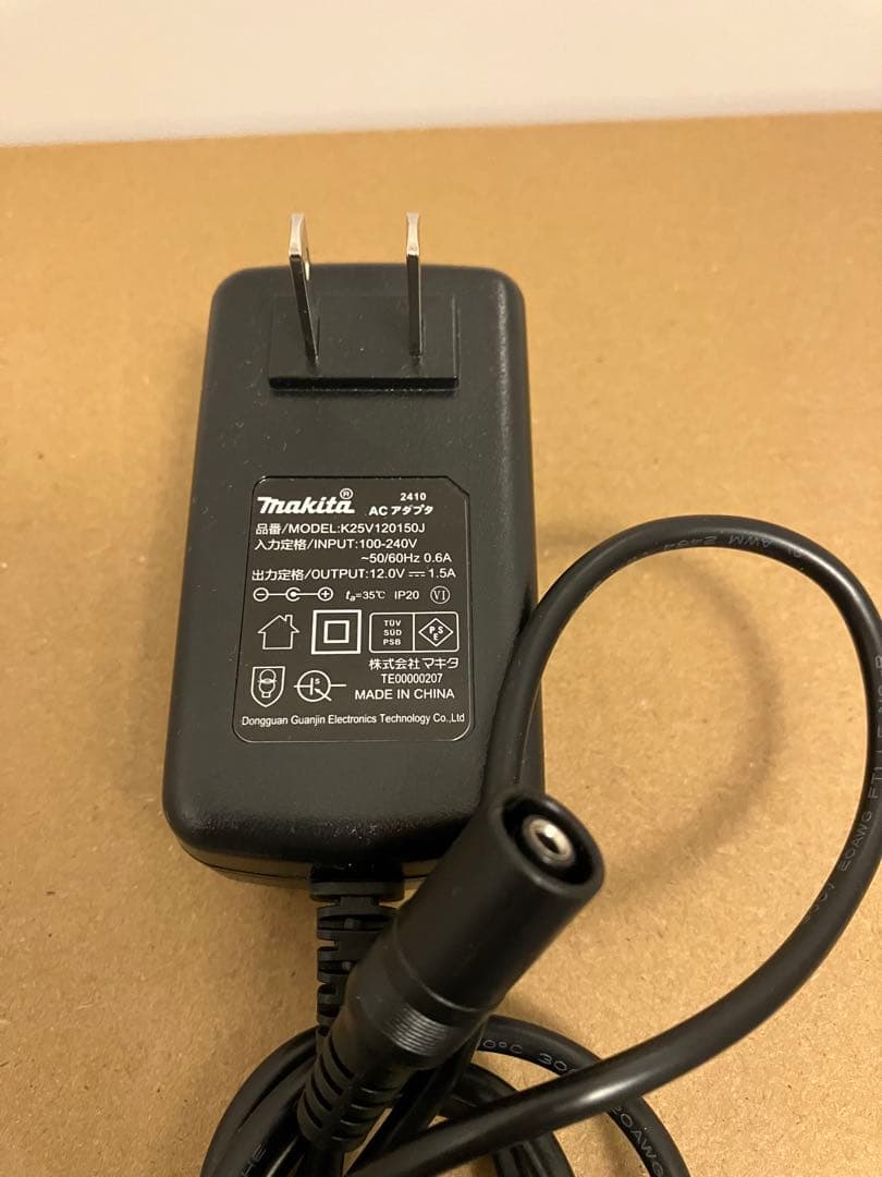 Makita バッテリー式ファン　CF102D