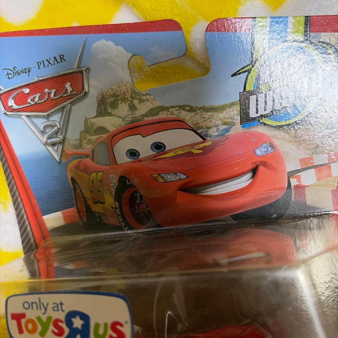 Disney Pixar Cars 2 メタリックライトニング・マックイーン
