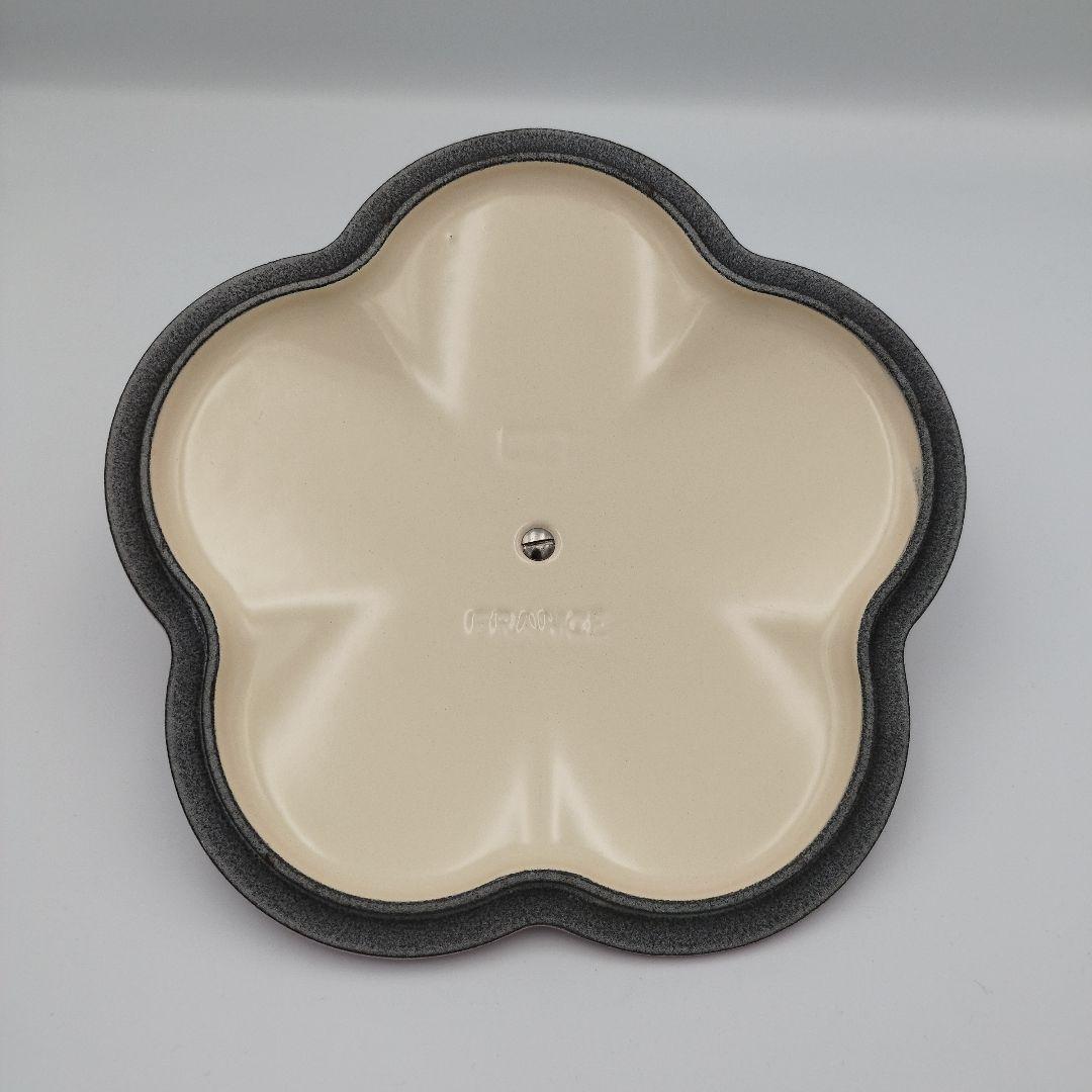【美品】ル・クルーゼ　ブーケピンク　ココットフルール　20センチ