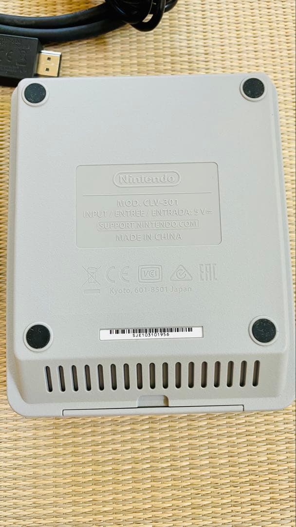 【美品】ニンテンドークラシックミニ　スーパーファミコン