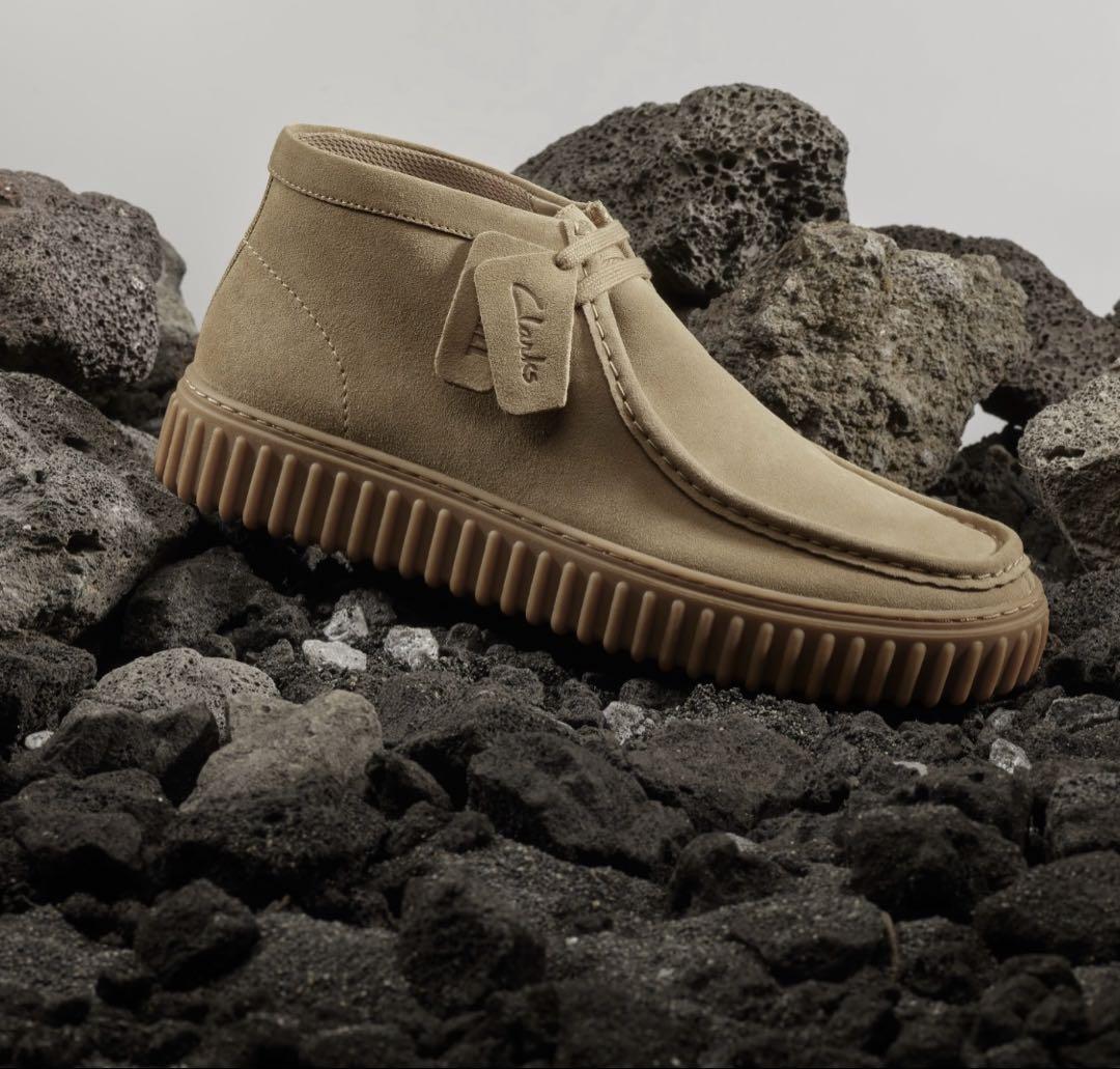 新品 Clarks Torhill Hi/トーヒルハイ (ダークサンドスエード)
