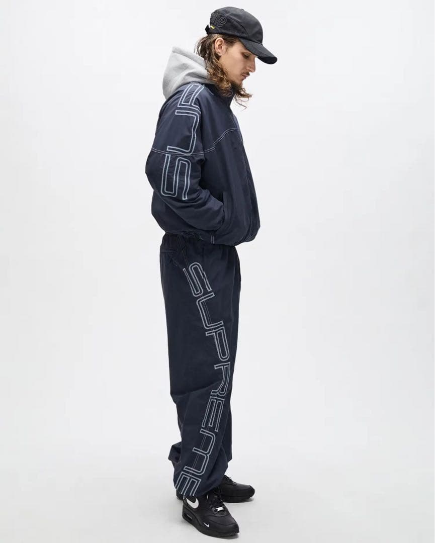 ももねsupreme ナイロンパンツ