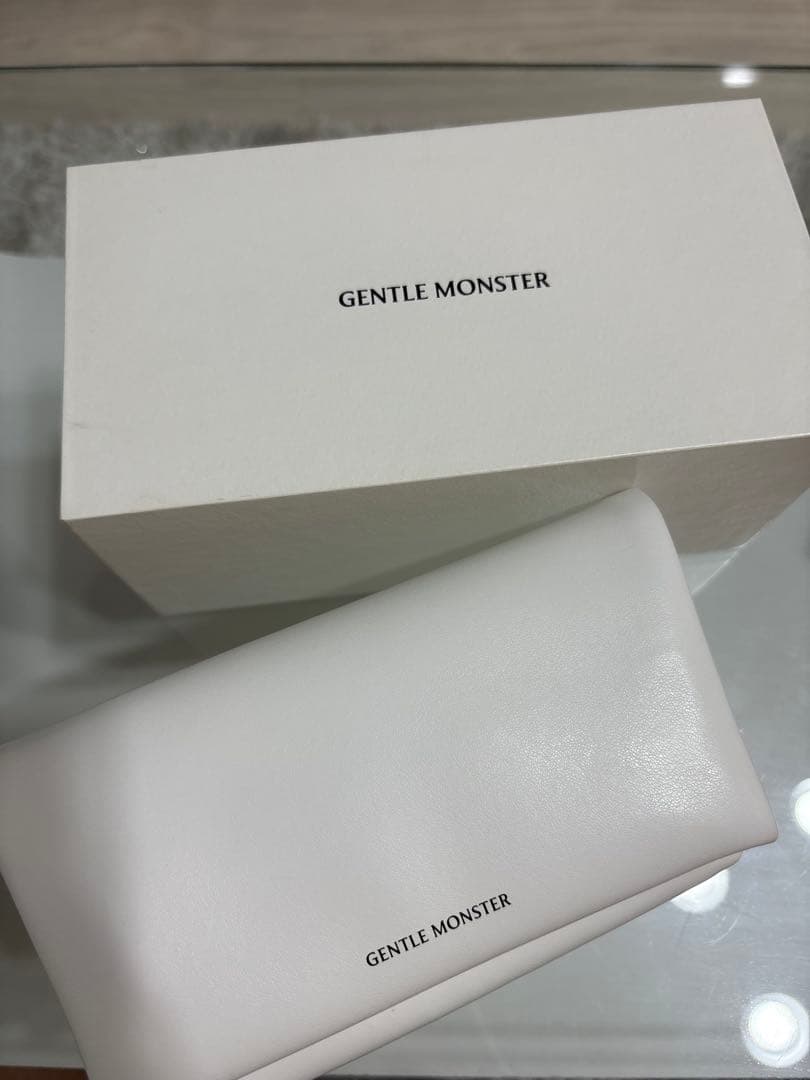 【美品】GENTLE MONSTER サングラス　TAM-01