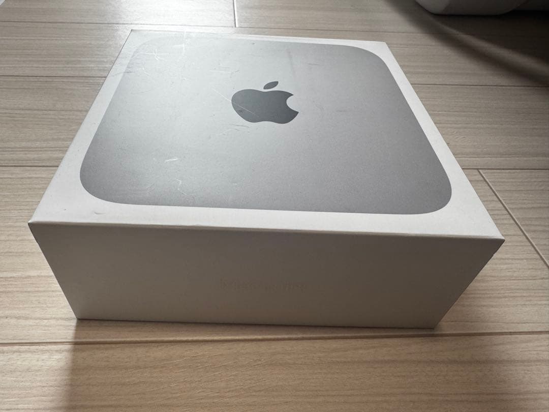 nn79k様用Macmini (M2, 8GB,256GB SSD) モニター付