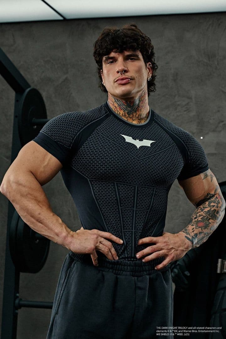  x Batman Compression Tee 【新品未開封】