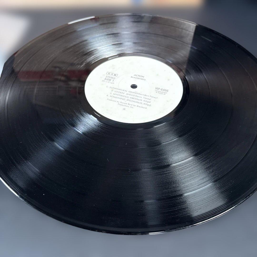 C061 The Blackbyrds Action VIP-64666 見本
