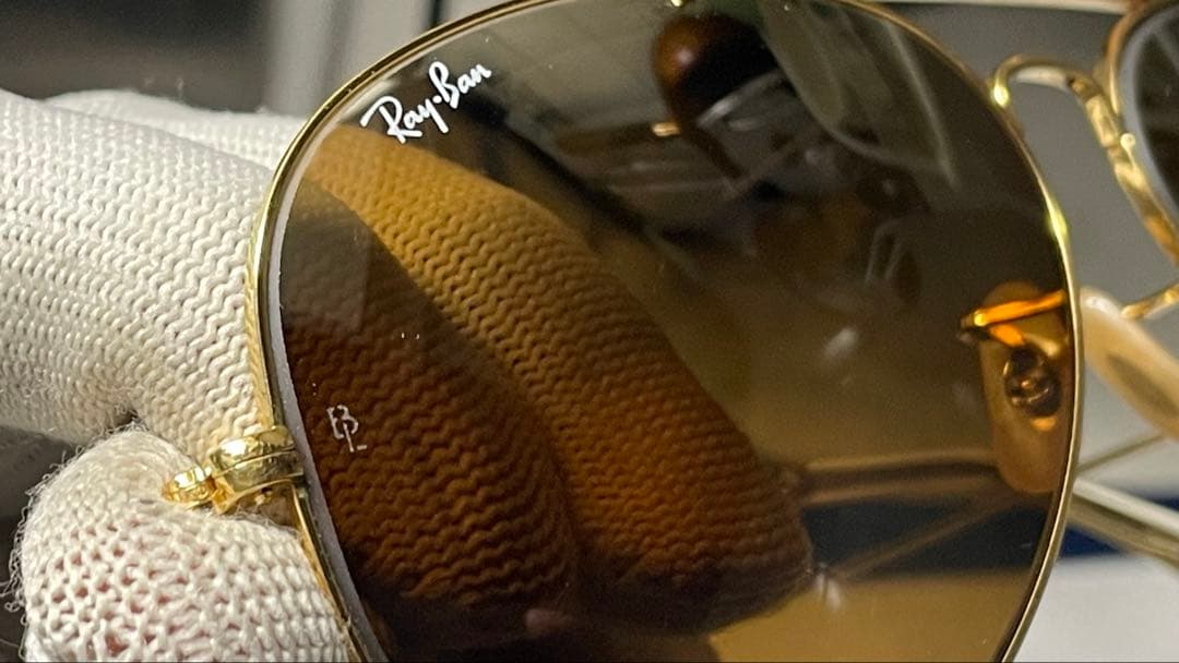 Bausch & Lomb社製のRay-Banサングラス