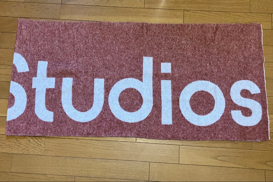 Acne Studios ロゴマフラー 大判 ウール混 イタリア製 ピンク系