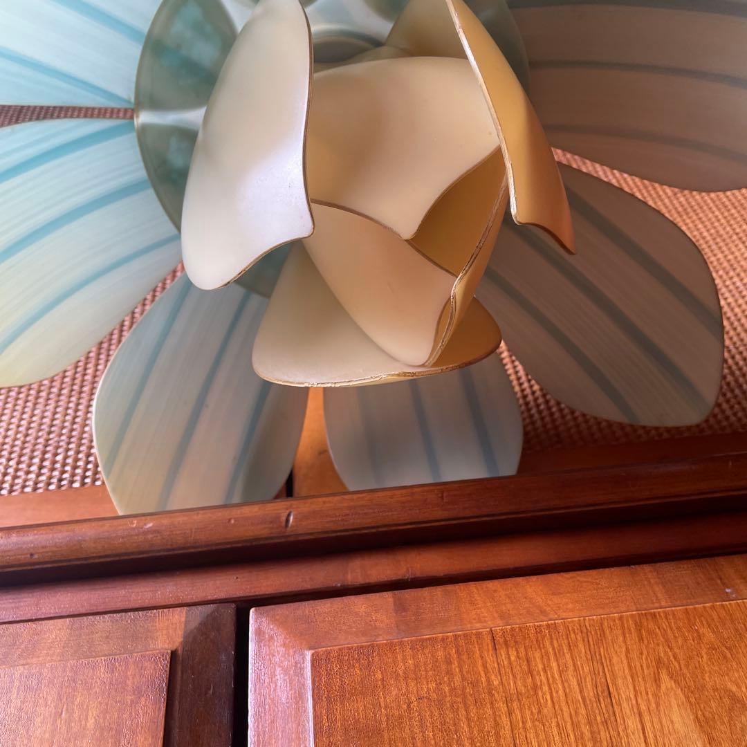 ヴィンテージ照明　花型ランプシェード