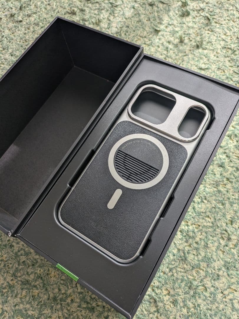 TELESIN MASTER GRIP iPhone 17 Pro Max用