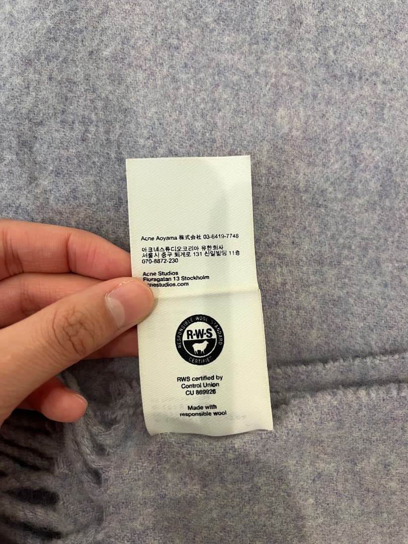 Acne Studios ライトブルー マフラー フリンジ付き