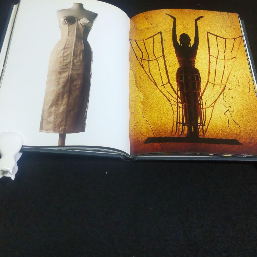 【匿名配送・送料無料】　Jean Paul GAULTIER 作品集 写真集