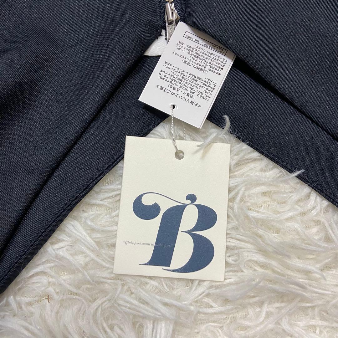 新品タグ　Bibiy LISA PUFF DRESS ワンピース　ブラック