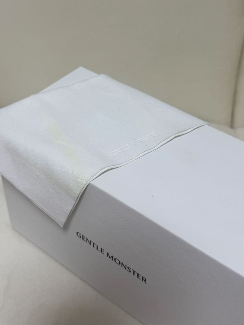 小物 GENTLE MONSTER PINO