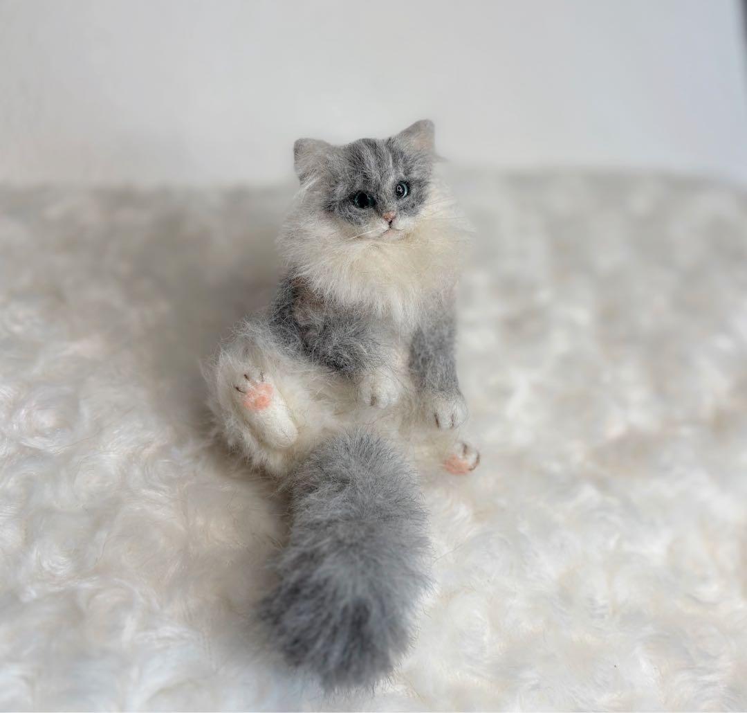 g*い様 羊毛フェルト　猫ブローチ　MinoA