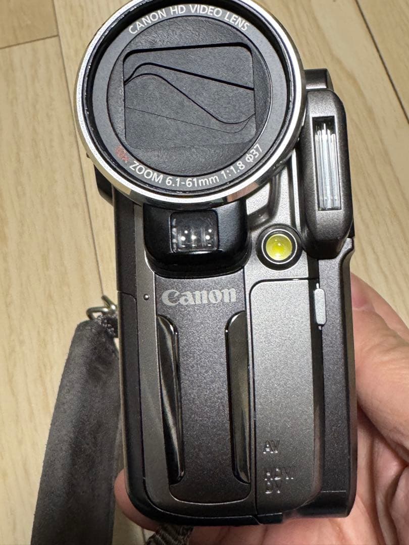 ビデオカメラ Canon iVIS HV10 Mini DV