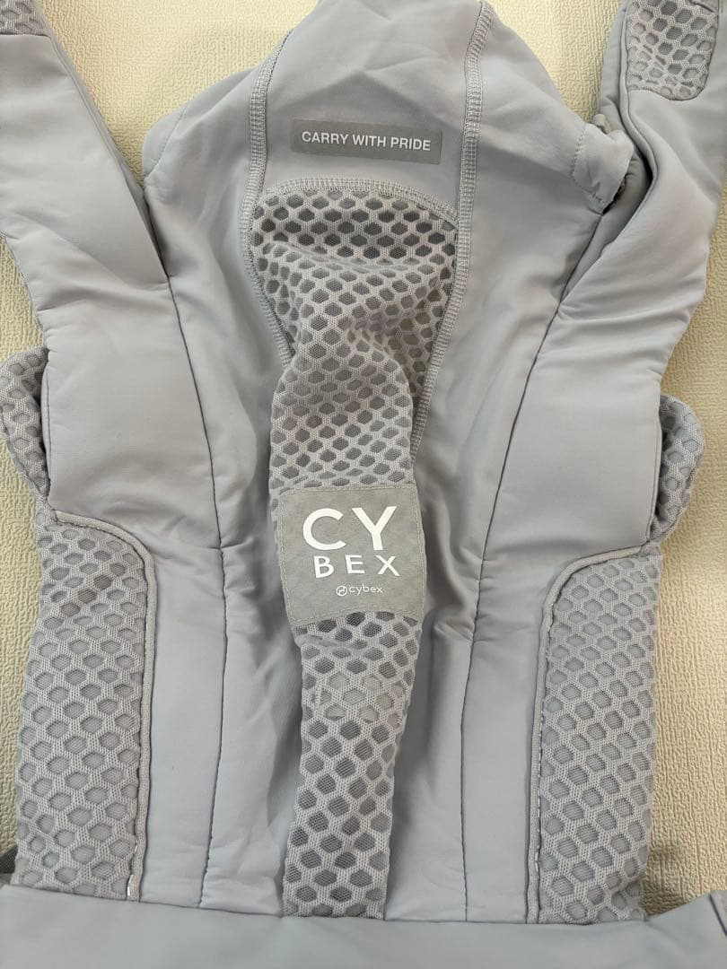 Cybex Coya Carrier グレー