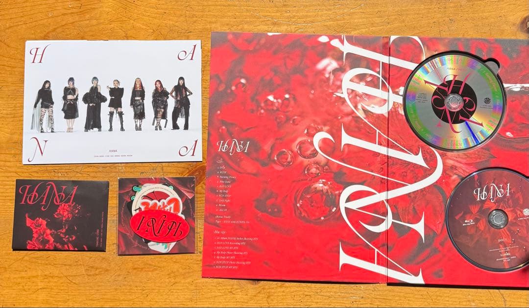 HANA 1st ALBUM CD & ブルーレイ　完全生産限定盤特典