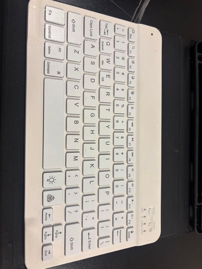 iPad 第5/6世代 初期化済み アクティベーションロック解除済み 画面割れ