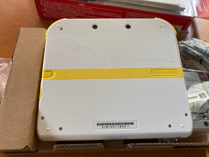 レア　Nintendo 他ゲーム機本体 ニンテンドー2DS スーパーマリオパック