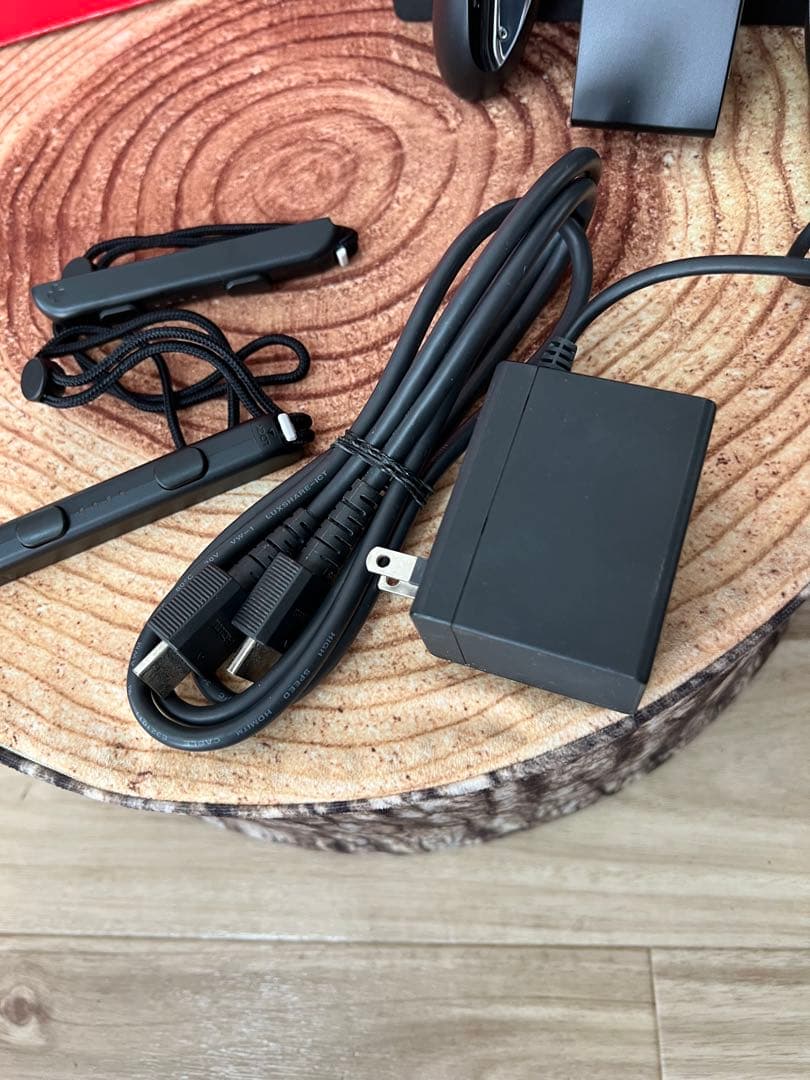 Nintendo Switch ニンテンドースイッチ本体　ネオン ②