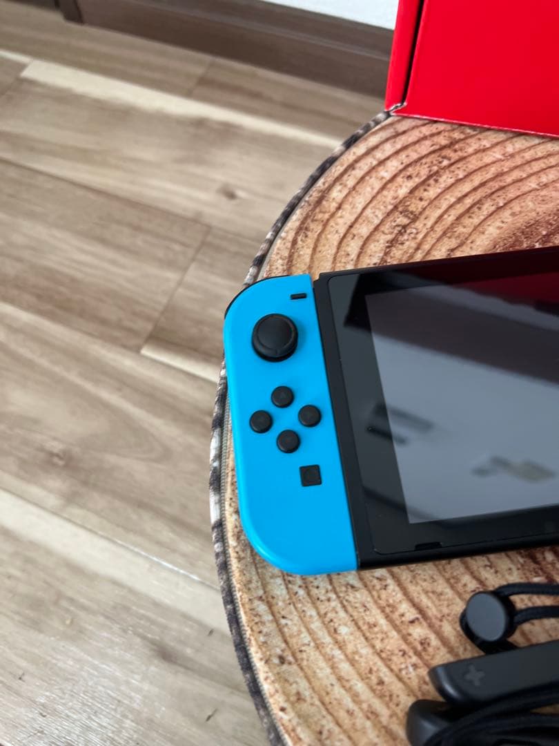 Nintendo Switch ニンテンドースイッチ本体　ネオン ②