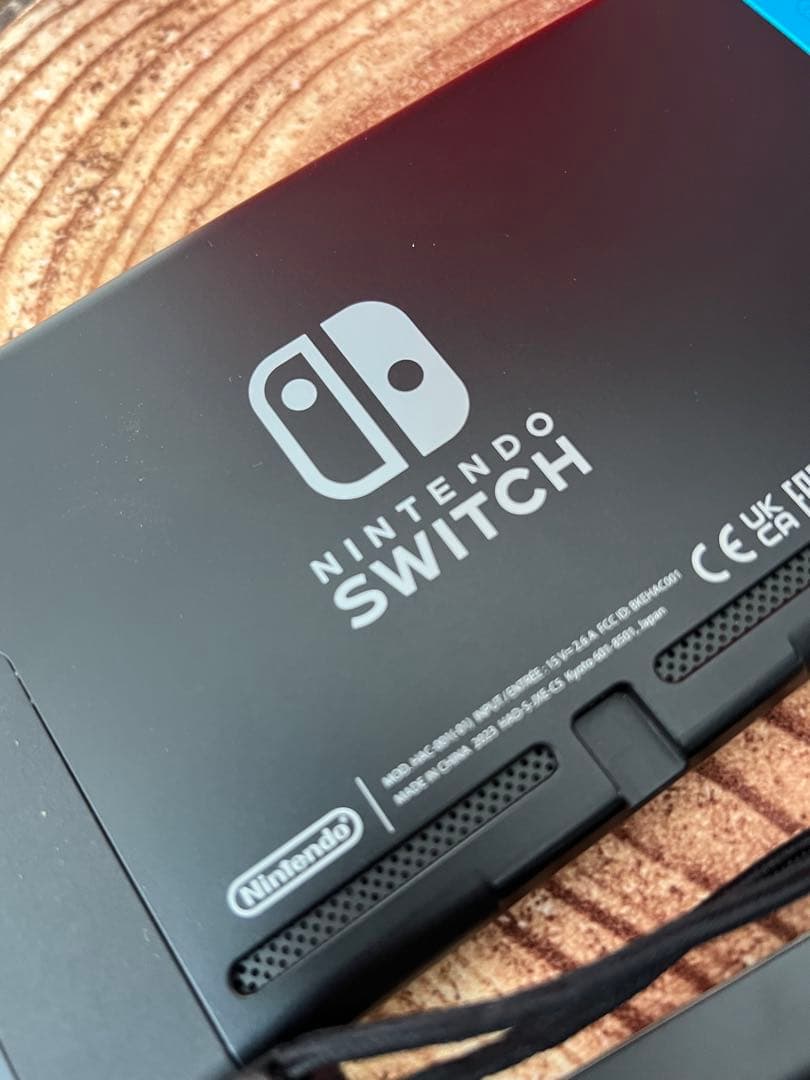 Nintendo Switch ニンテンドースイッチ本体　ネオン ②