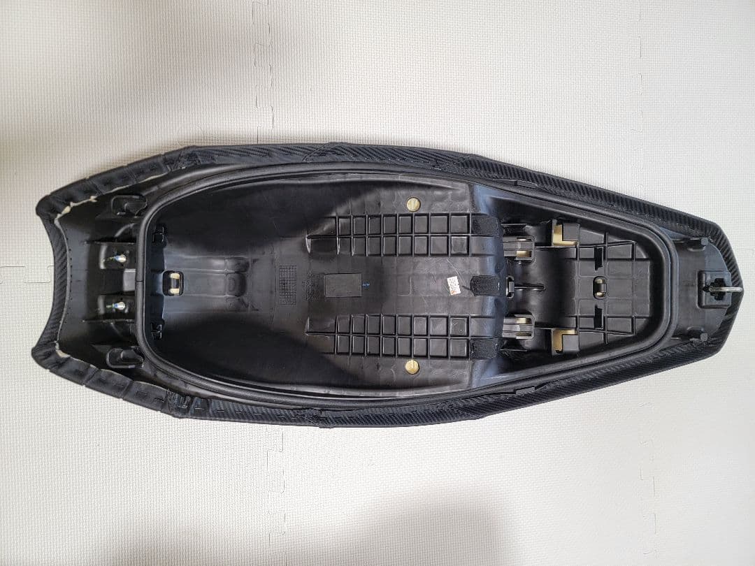 エンデュランス　カスタムシート（PCX160用）ADV160にも装着できます。