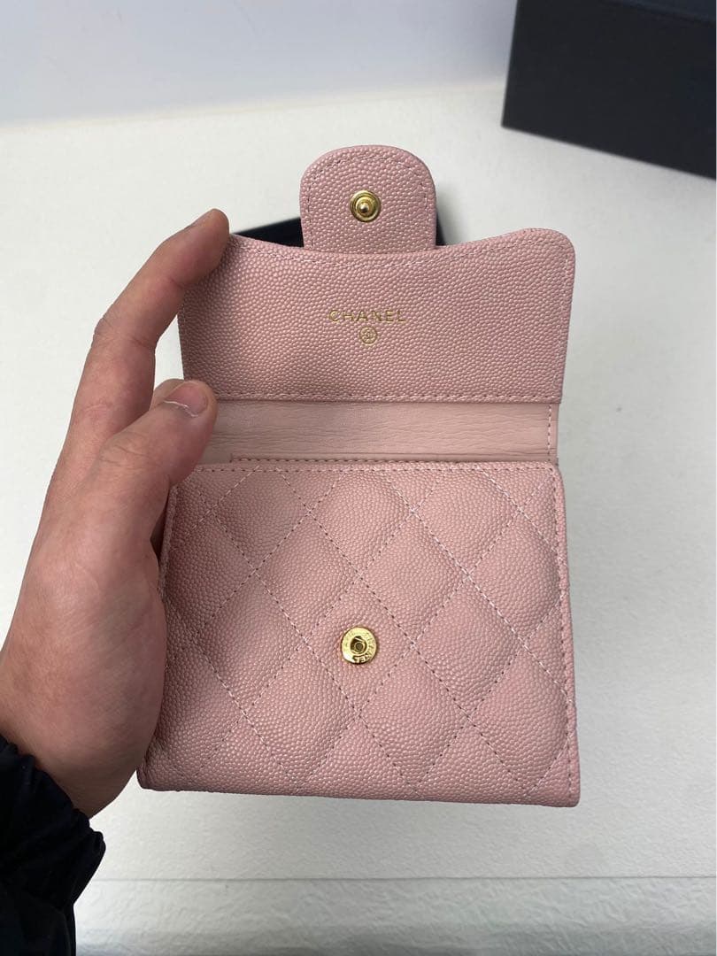 CHANEL ピンク キルティング 三つ折財布