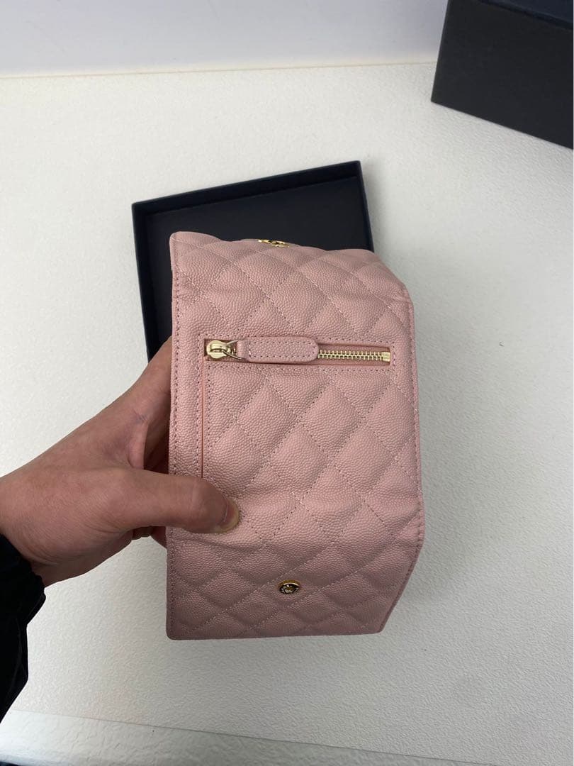 CHANEL ピンク キルティング 三つ折財布