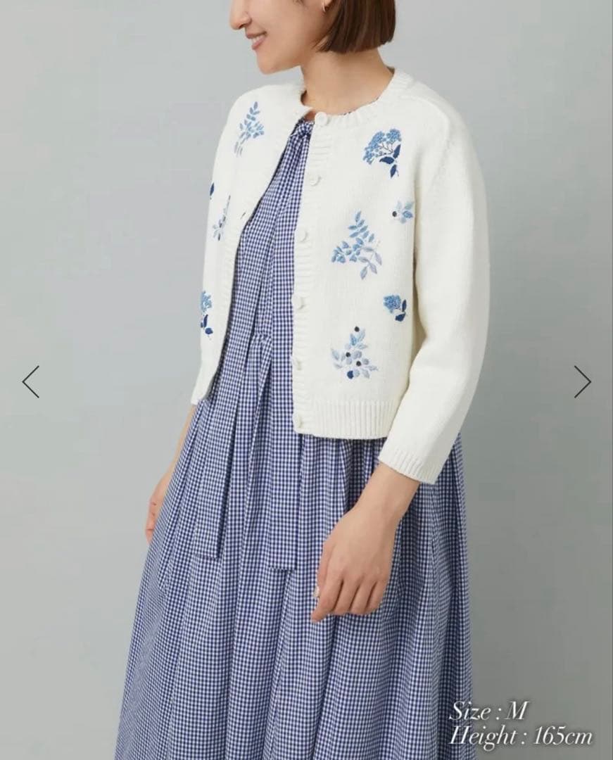 SEVEN TEN フラワー手刺繍カーディガン 白×青 完売