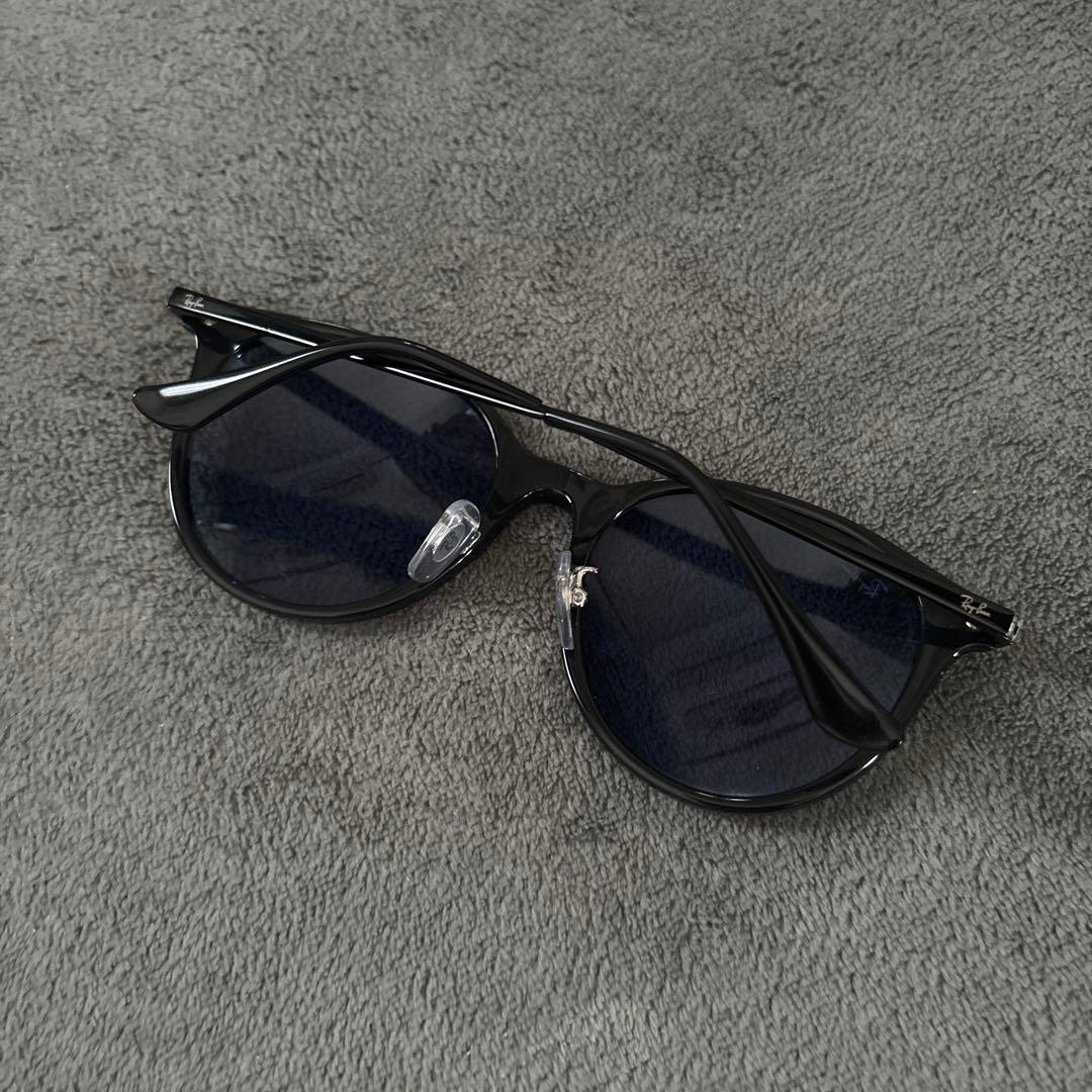 Ray-Ban RB 4334Dサングラス