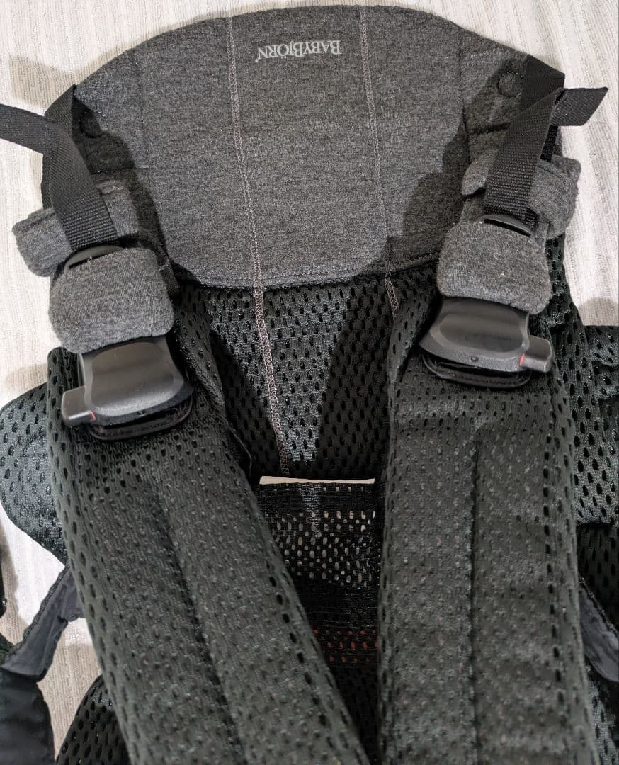 【完品】BABYBJÖRN 抱っこ紐 HARMONY ブラック