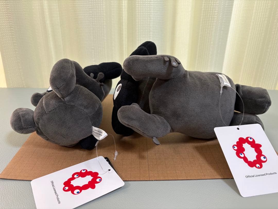 大阪・関西万博　黒ミャクミャクぬいぐるみ　お手玉風・這型　Ｓサイズ2点セット