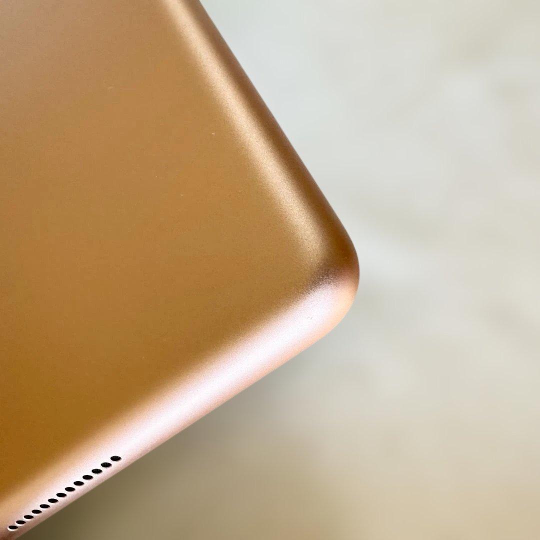 iPad 第6世代 Wi-Fiモデル 128GB ゴールド