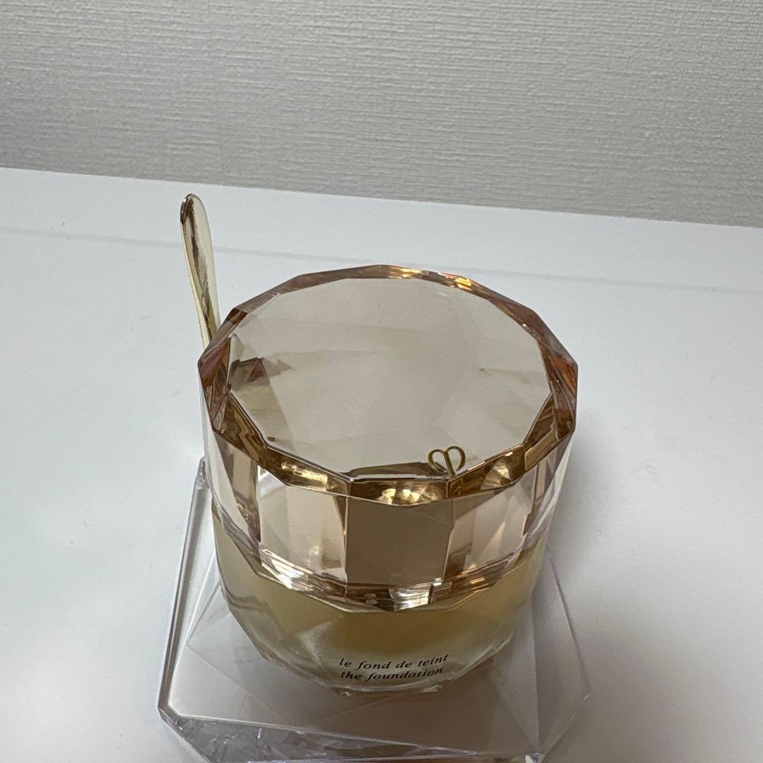 クレドポーボーテ　ルフォンドゥタンピンクオークル10