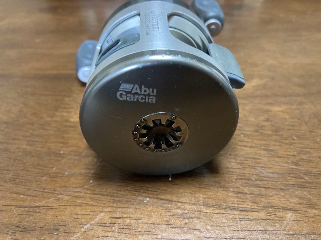 アブ　モラムSX1600Cマグ　実釣メイン機