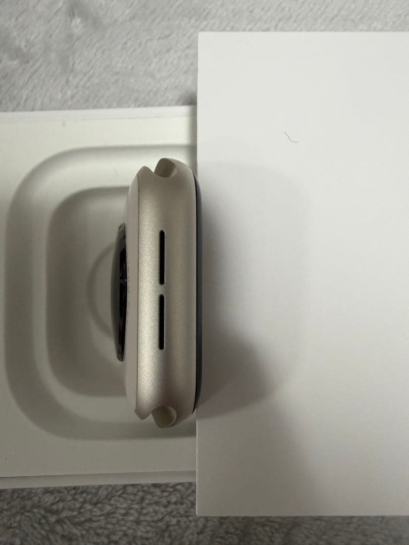 Apple Watch SE 第2世代 GPSモデル 40mm ゴールド