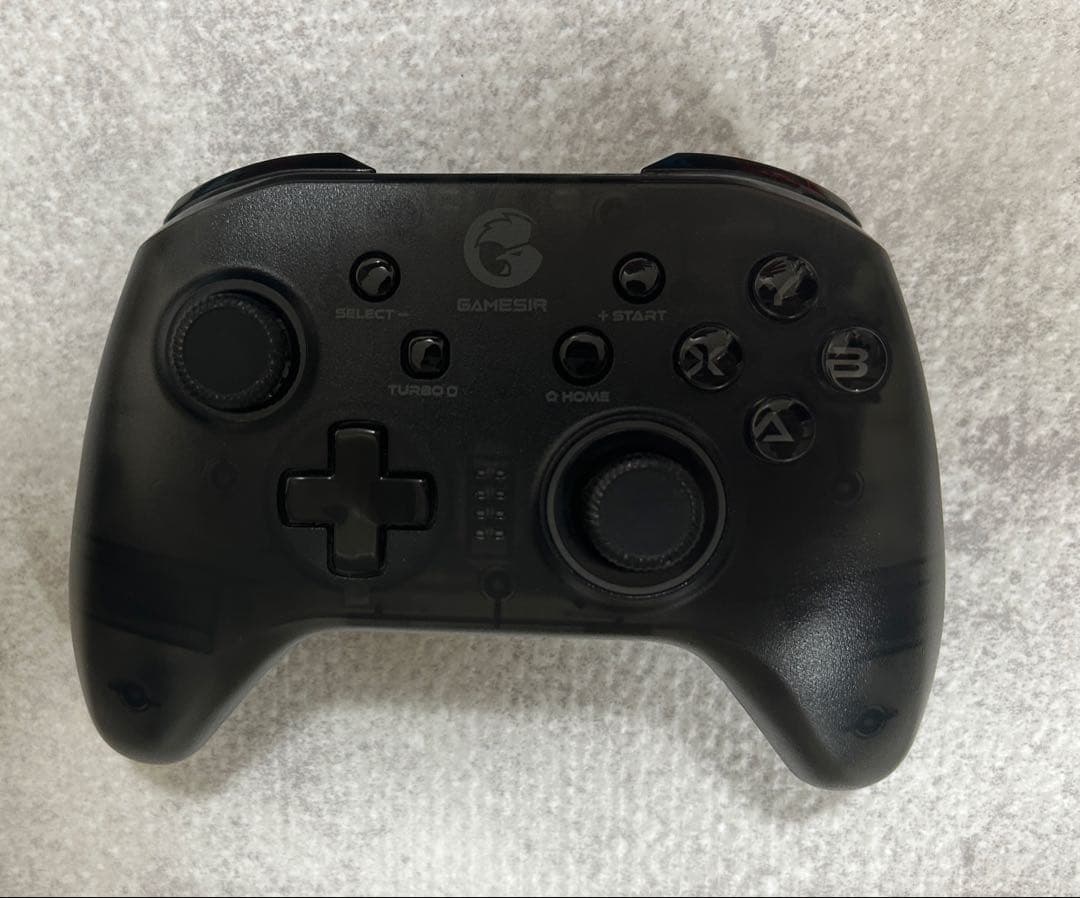 任天堂　スイッチ　本体　GAMESIR T4PRO ケース　コントローラー
