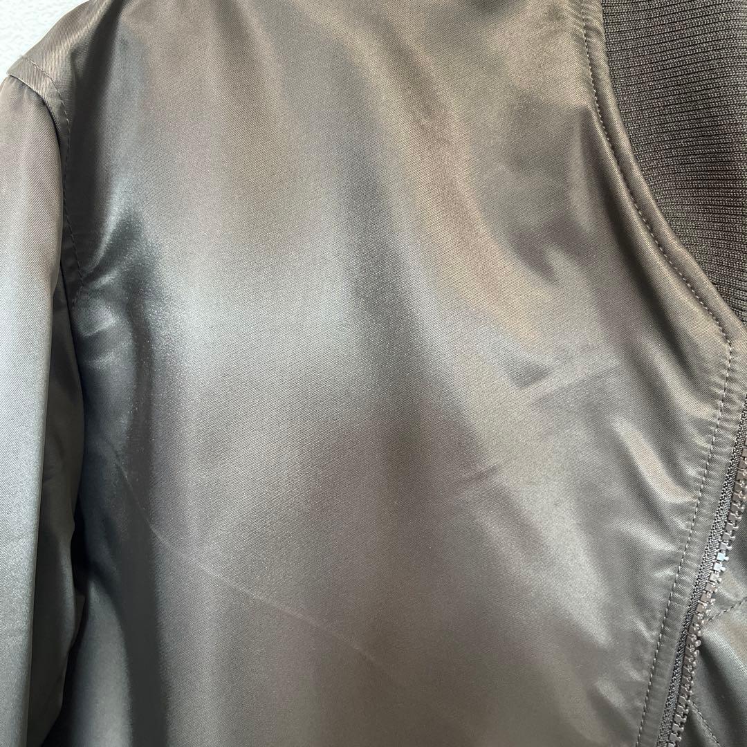 +J ユニクロ　MA-1 カーキ　美品