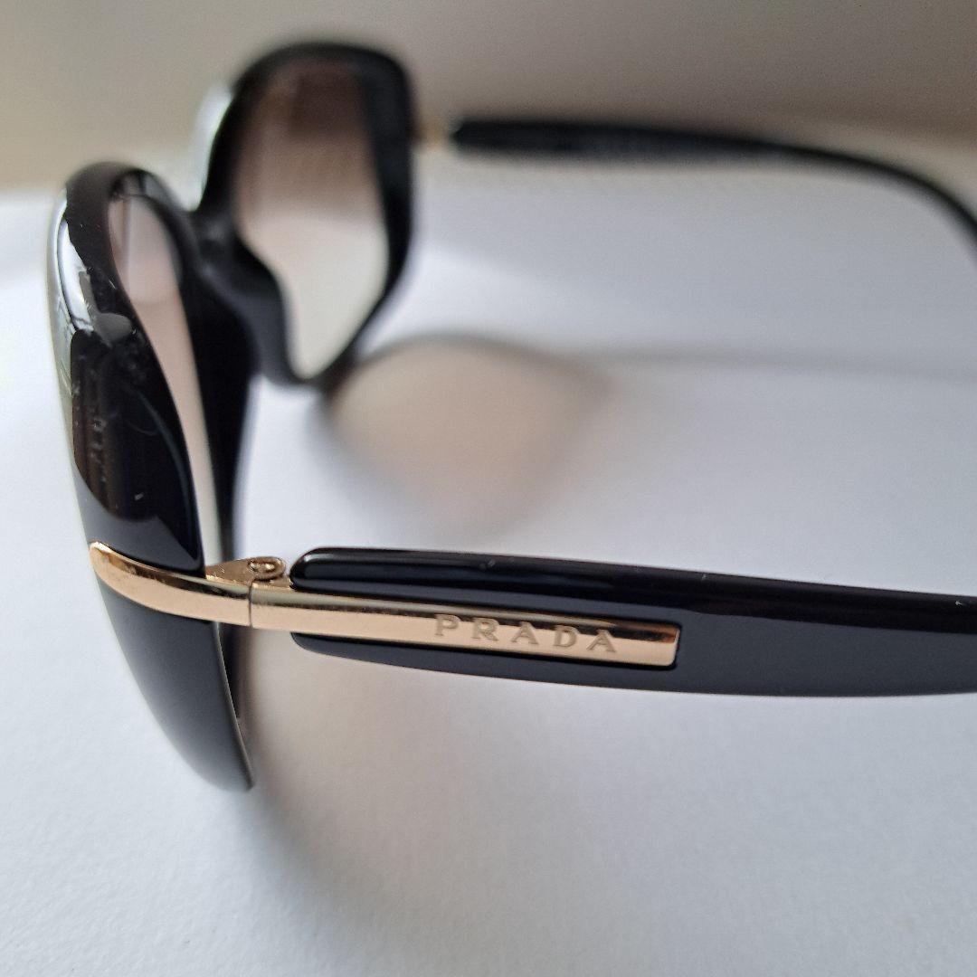 PRADA プラダ サングラス ブラック 黒 ゴールド SRP08O
