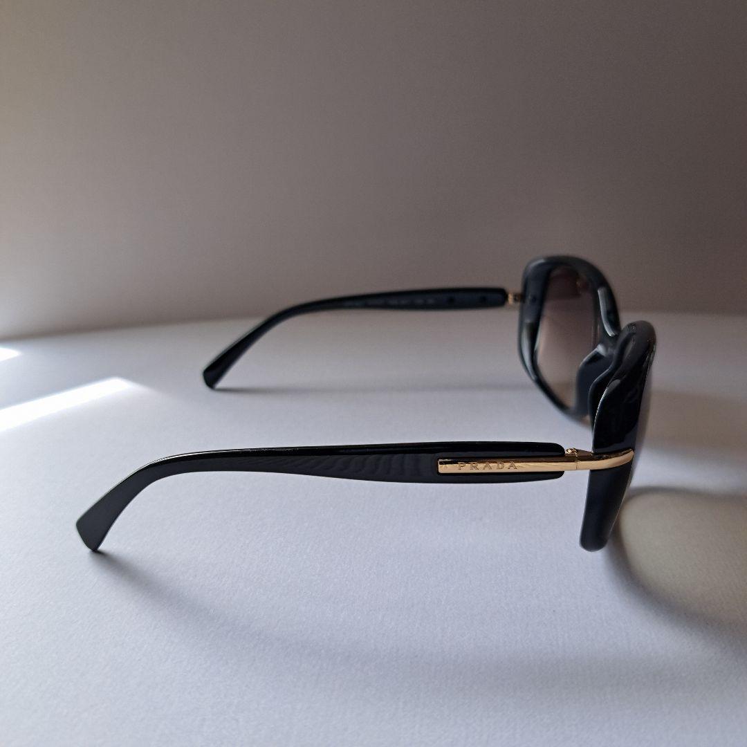 PRADA プラダ サングラス ブラック 黒 ゴールド SRP08O